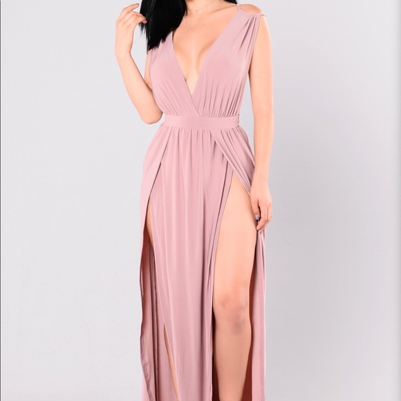 Fashion Nova Dresses & Skirts - Mauve maxi dress